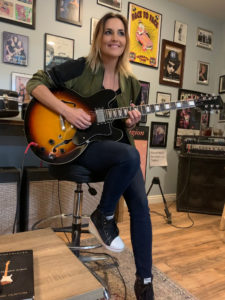 Katy_Guitar_Pic5_50